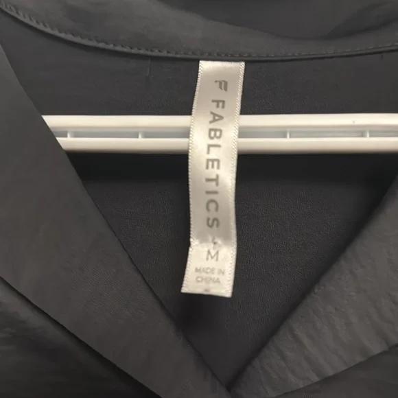 Fabletics silk button up top - Picture 3 of 3